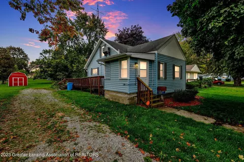 215 W Hodge Ave, Lansing, MI 48910