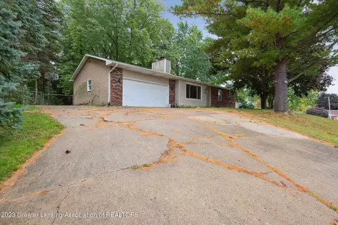 1111 E Geneva, Dewitt, MI 48820 photo 2