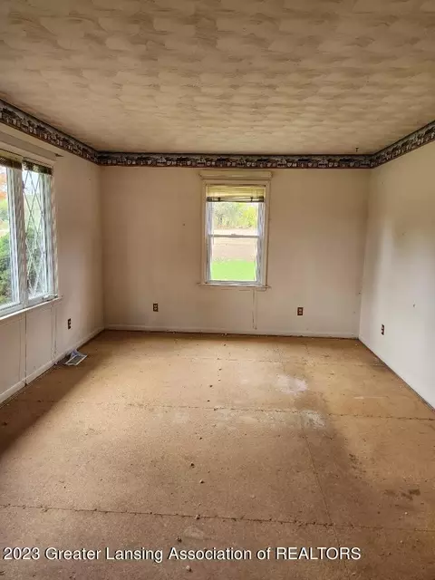 Undisclosed, Dimondale, MI 48821 photo 2