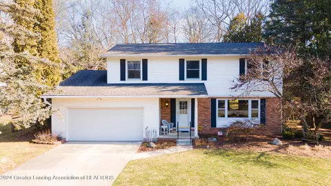 4404 Cherry Hill Dr, Okemos, MI 48864