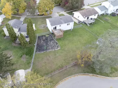 5263 Crocus Ave, Lansing, MI 48911 photo 9