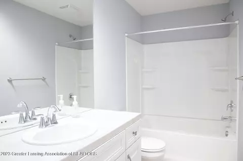 16802 Meadowbrook Dr, Haslett, MI 48840 photo 29