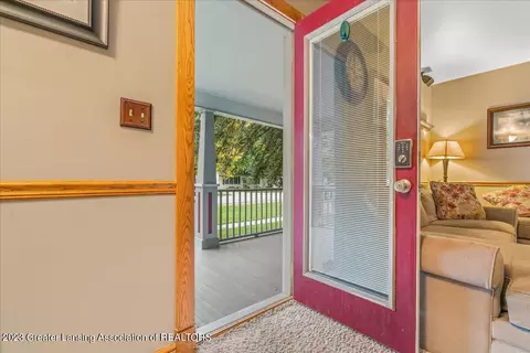 372 1st St, Sunfield, MI 48890 photo 4