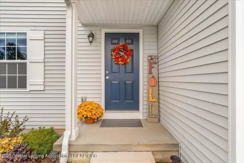 239 Noleigh Ln, Dewitt, MI 48820 photo 7