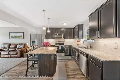 239 Noleigh Ln, Dewitt, MI 48820 photo 12