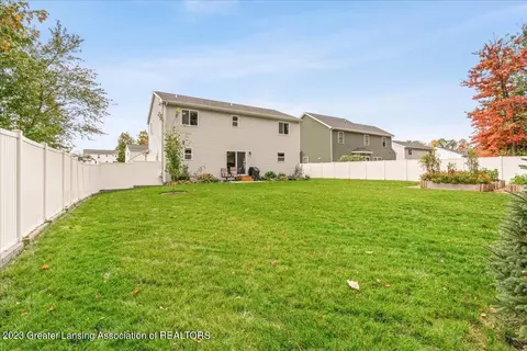 239 Noleigh Ln, Dewitt, MI 48820 photo 35
