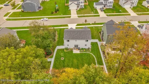 239 Noleigh Ln, Dewitt, MI 48820 photo 41
