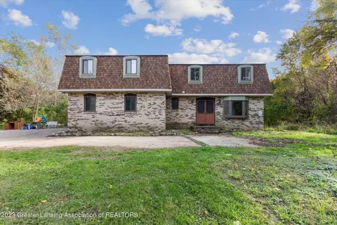 700 Frick Rd, Leonard, MI 48367 photo 3