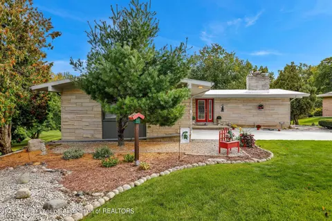 11517 W River Dr, Dewitt, MI 48820 photo 4