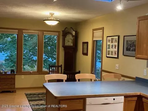 15549 Outer Dr, Bath, MI 48808 photo 9