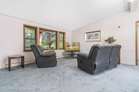 9380 Coleman Rd, Haslett, MI 48840 photo 9