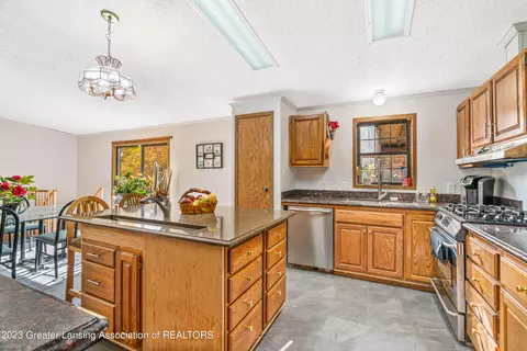 9380 Coleman Rd, Haslett, MI 48840 photo 16
