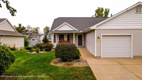 1018 Randy Ln, Saint Johns, MI 48879