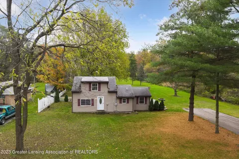 16363 Center Rd, East Lansing, MI 48823
