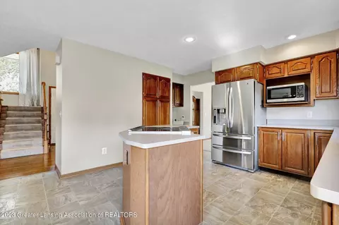 3318 E Broadmoor Dr, Lansing, MI 48906 photo 14