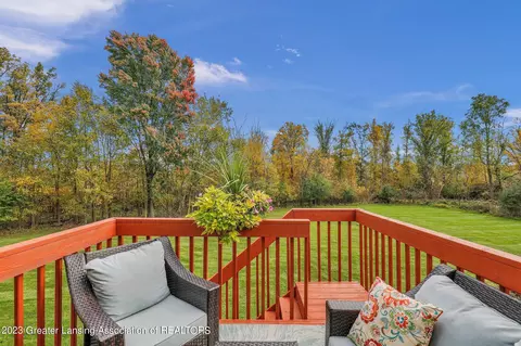 3318 E Broadmoor Dr, Lansing, MI 48906 photo 41