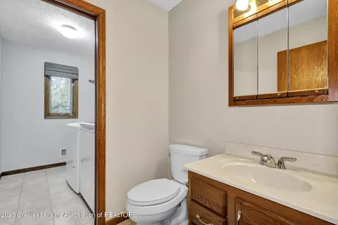 3318 E Broadmoor Dr, Lansing, MI 48906 photo 19