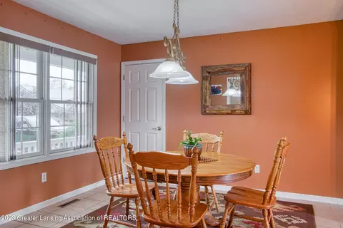 4559 Lytle Rd, Corunna, MI 48817 photo 10