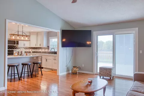 4559 Lytle Rd, Corunna, MI 48817 photo 6