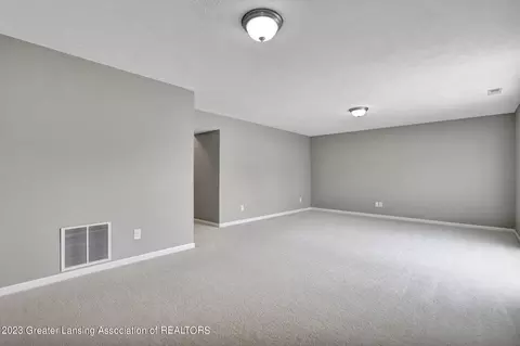 11840 Claridge Dr, Dewitt, MI 48820 photo 34