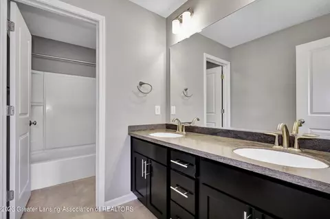11840 Claridge Dr, Dewitt, MI 48820 photo 27