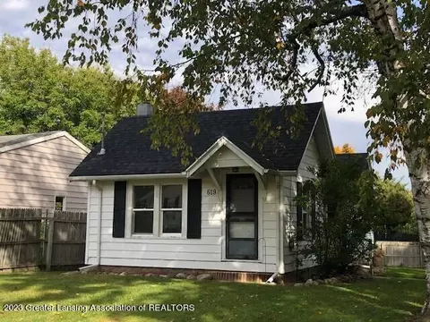 619 Julia St, Lansing, MI 48910