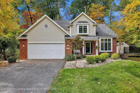 4429 Apache Dr, Okemos, MI 48864