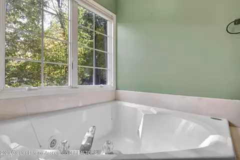 4429 Apache Dr, Okemos, MI 48864 photo 21