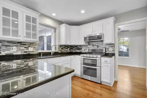 4429 Apache Dr, Okemos, MI 48864 photo 8