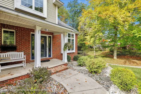 4429 Apache Dr, Okemos, MI 48864 photo 2