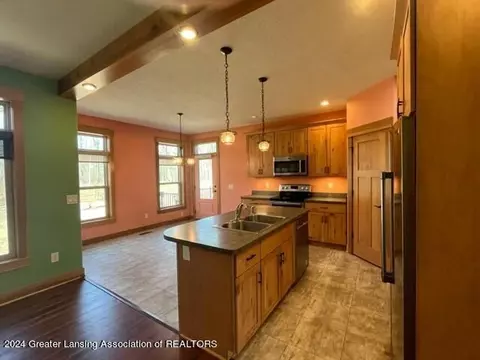 Kitchen - 1824 Towner Rd, Haslett, MI 48840 photo 3 of 6