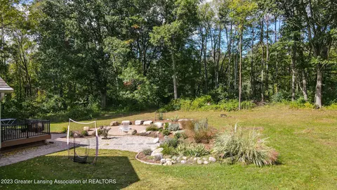 Exterior - 1824 Towner Rd, Haslett, MI 48840 photo 9 of 10
