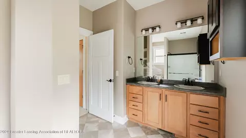 Bath - 1824 Towner Rd, Haslett, MI 48840 photo 1 of 4