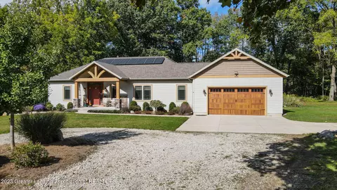 1824 Towner Rd, Haslett, MI 48840
