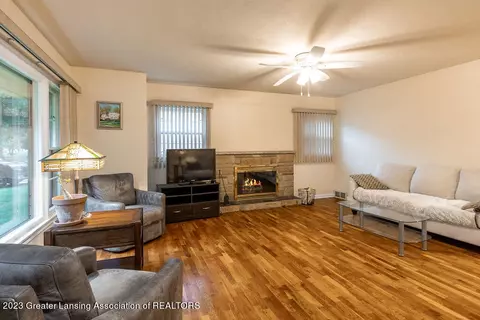 4591 Arrowhead Rd, Okemos, MI 48864 photo 5