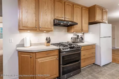 4591 Arrowhead Rd, Okemos, MI 48864 photo 10