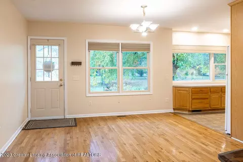 4591 Arrowhead Rd, Okemos, MI 48864 photo 15