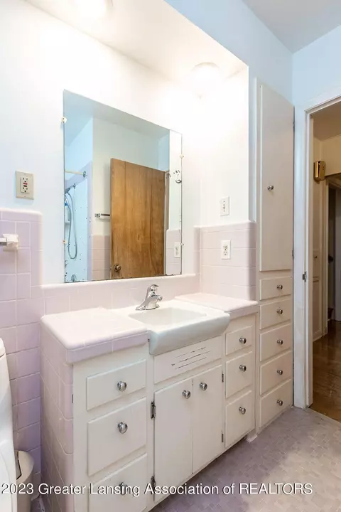 4591 Arrowhead Rd, Okemos, MI 48864 photo 21