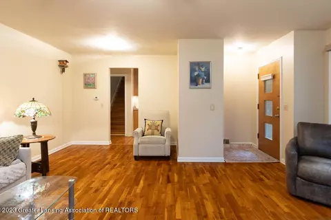 4591 Arrowhead Rd, Okemos, MI 48864 photo 7