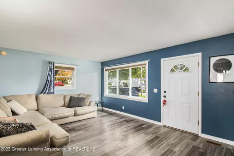 1151 Mitchell Ave, Lansing, MI 48917 photo 3