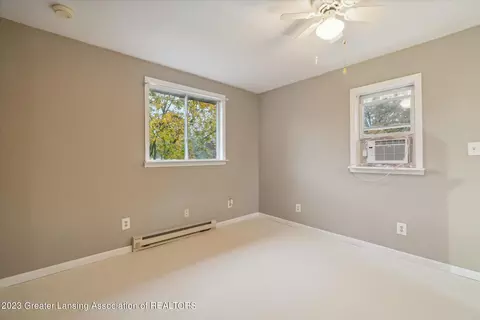 225 Elm St, Dimondale, MI 48821 photo 16