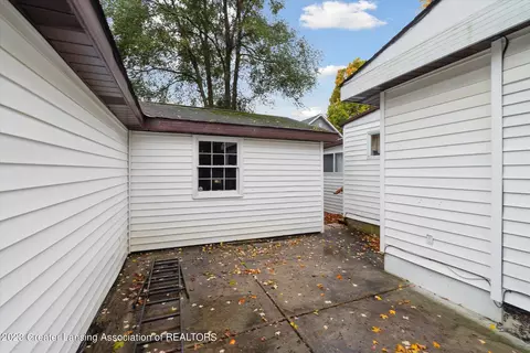 225 Elm St, Dimondale, MI 48821 photo 23