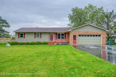 1266 N State Rd, Owosso, MI 48867