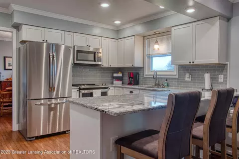 1266 N State Rd, Owosso, MI 48867 photo 2