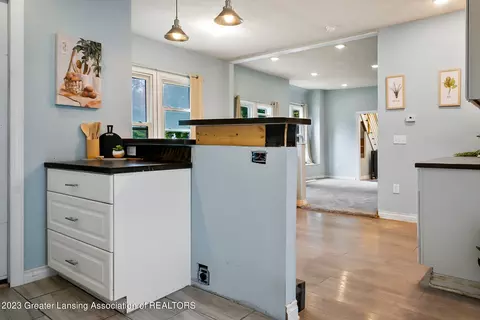 311 E State St, Saint Johns, MI 48879 photo 11