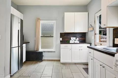 311 E State St, Saint Johns, MI 48879 photo 8