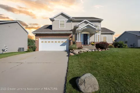 8827 Mattrada Dr, Dimondale, MI 48821