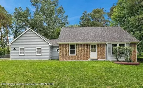 12540 Forest Meadow Dr, Perry, MI 48872