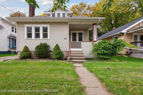 1838 Delevan Ave, Lansing, MI 48910 photo 2