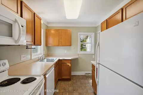 1838 Delevan Ave, Lansing, MI 48910 photo 13